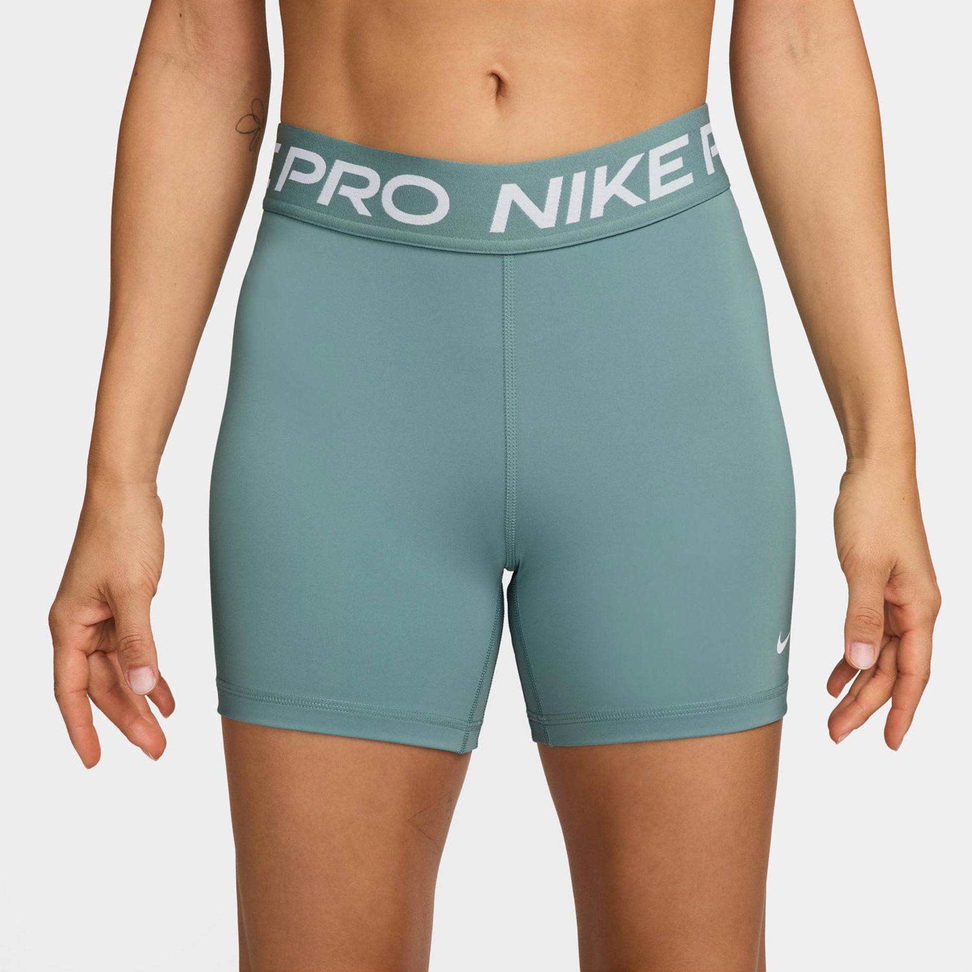 Nike Pro 365 5in Shorts Dames-Salie