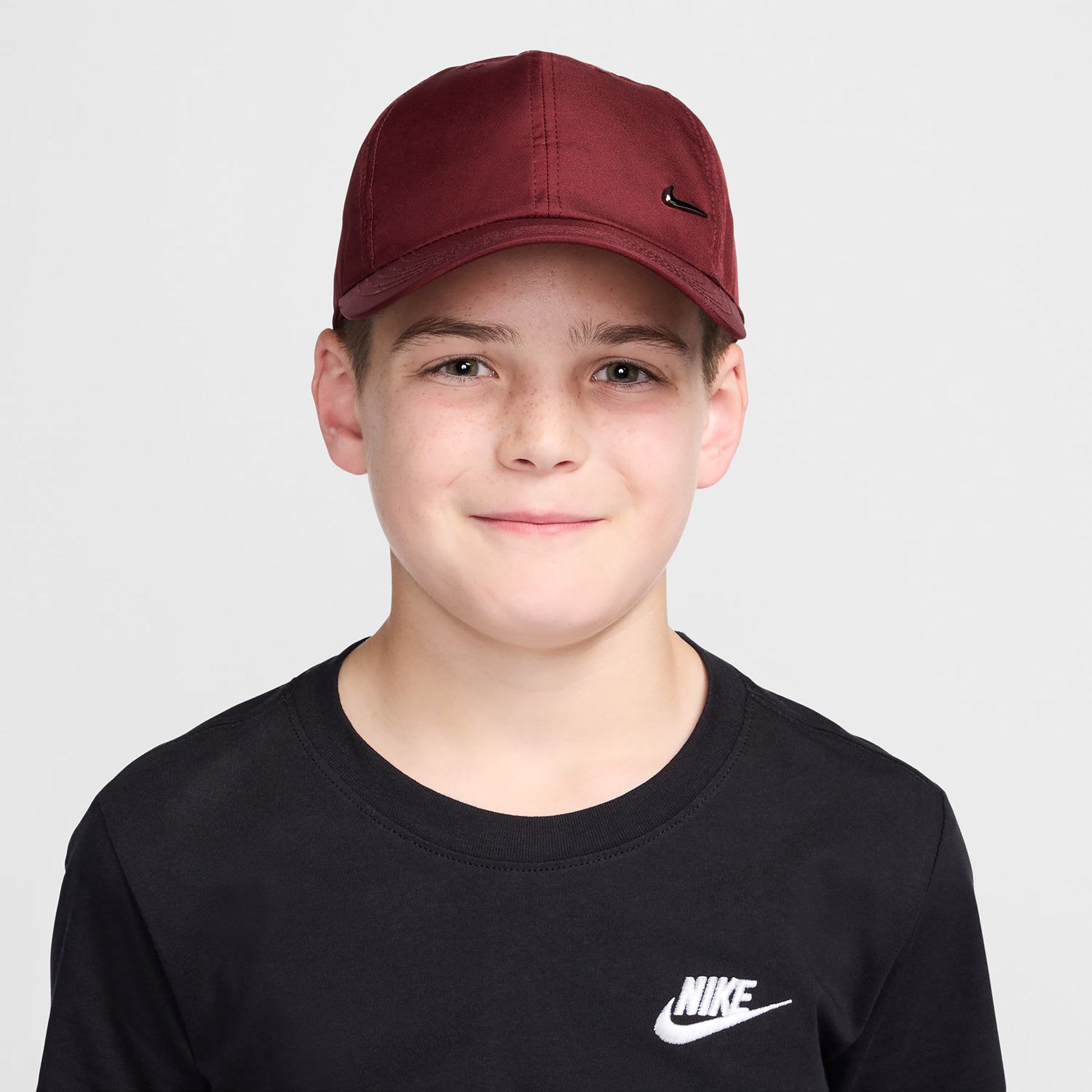 Nike Dri-FIT Club Metal Swoosh Cap Kinderen-wijnrood