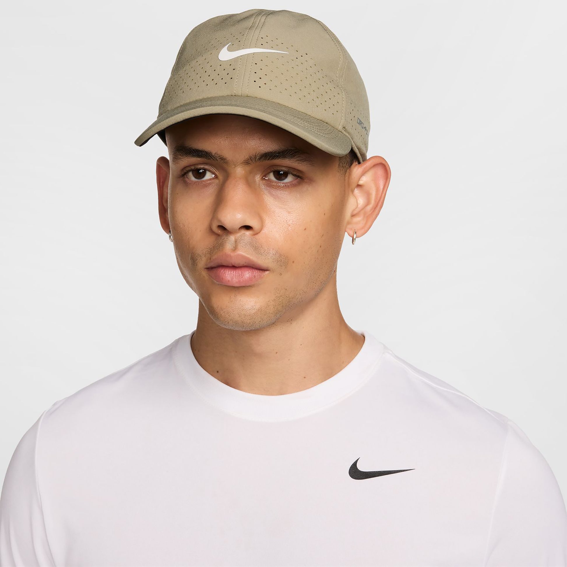 Nike Dri-Fit Advantage Club Cap Unisex-kaki