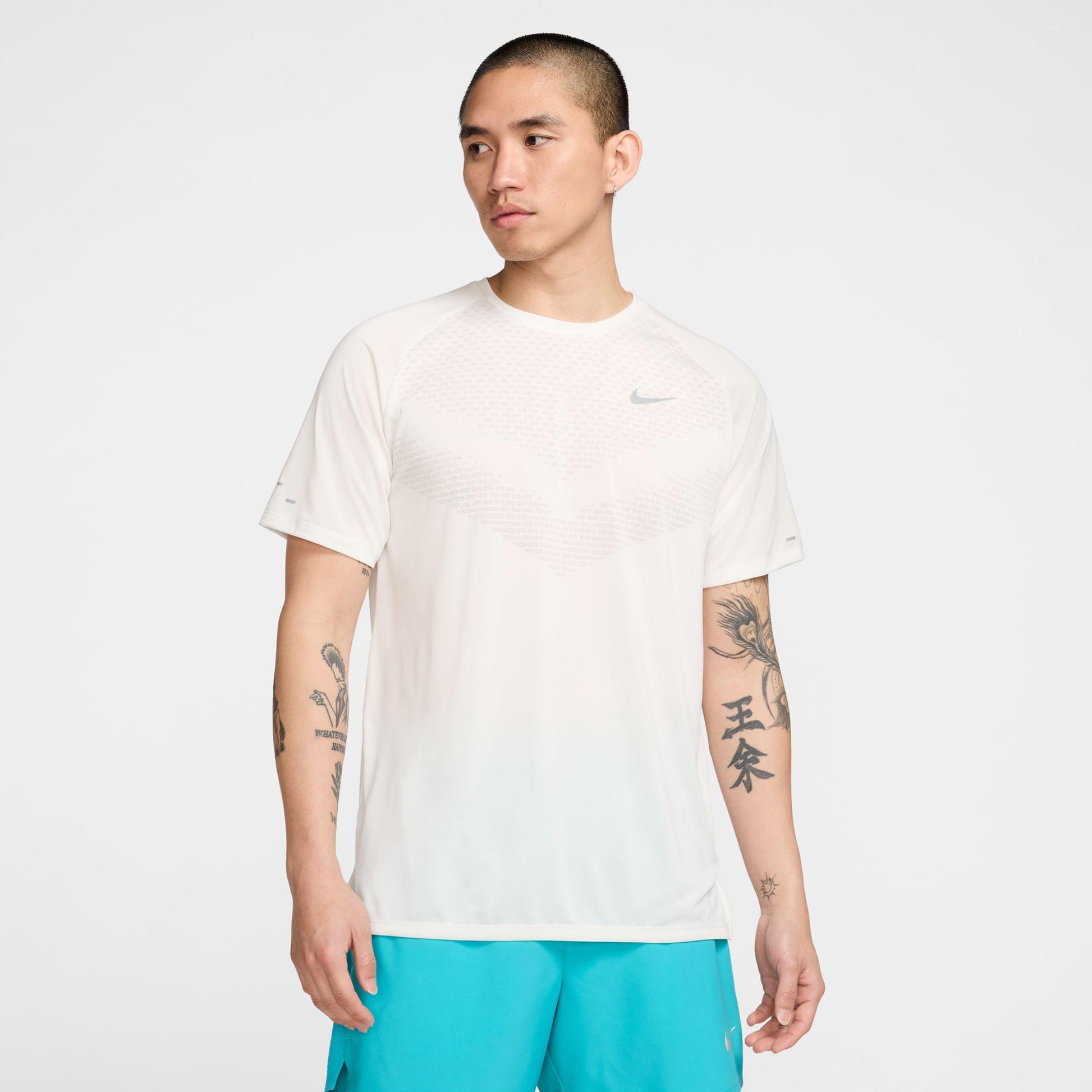 Nike Stride Hardloopshirt Heren - crème