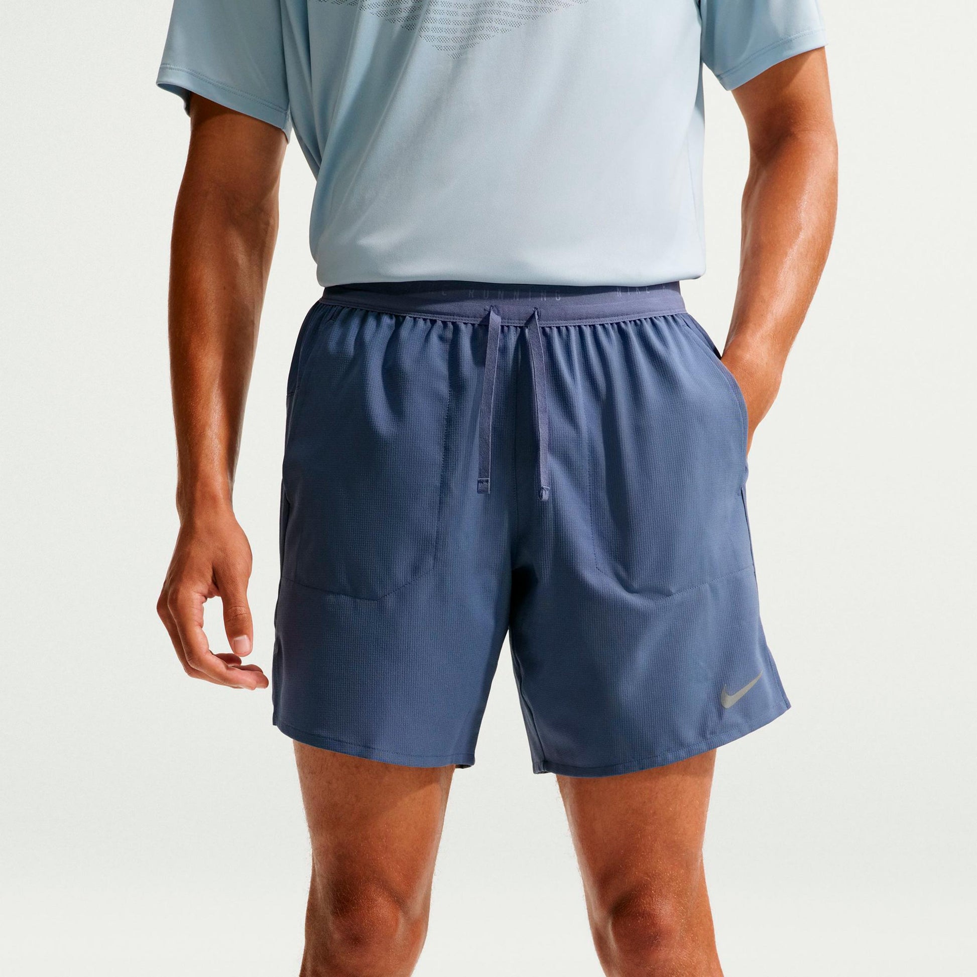 Nike Stride 7in  Hardloopshorts Heren - blauw, zilver