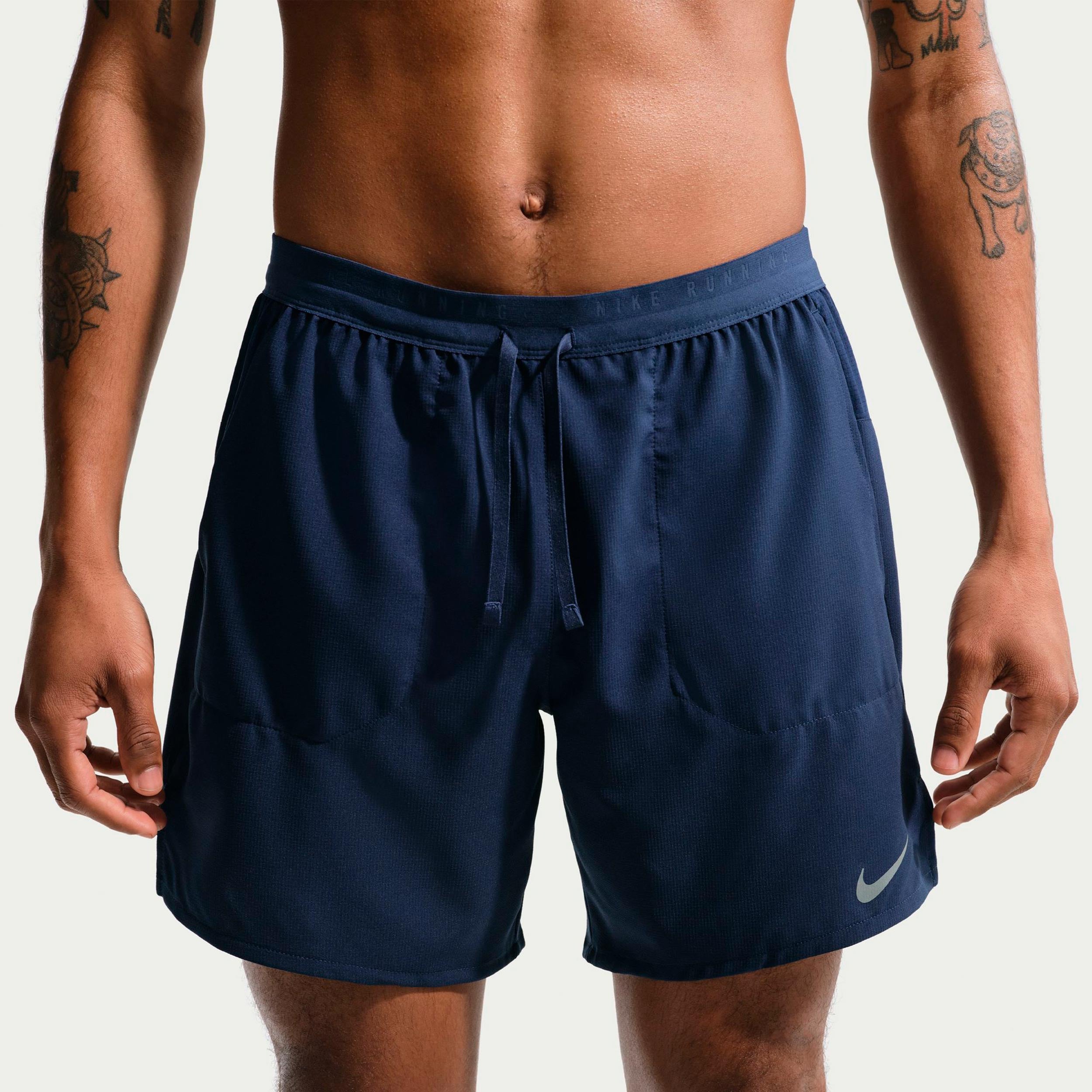 Nike STRIDE 2IN1 7IN  Hardloopshorts Heren - donkerblauw, zilver