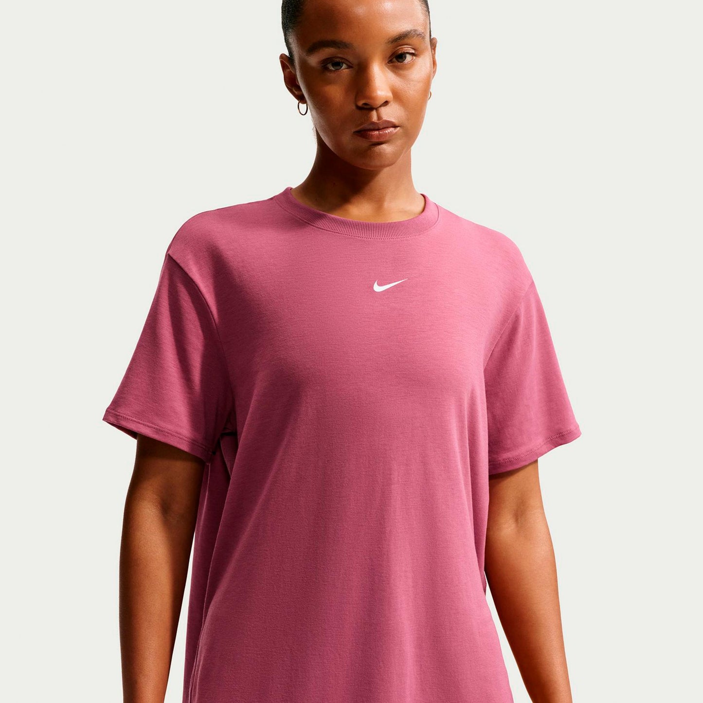 Nike One Relaxed Dri-Fit  T-shirt Dames - mauve