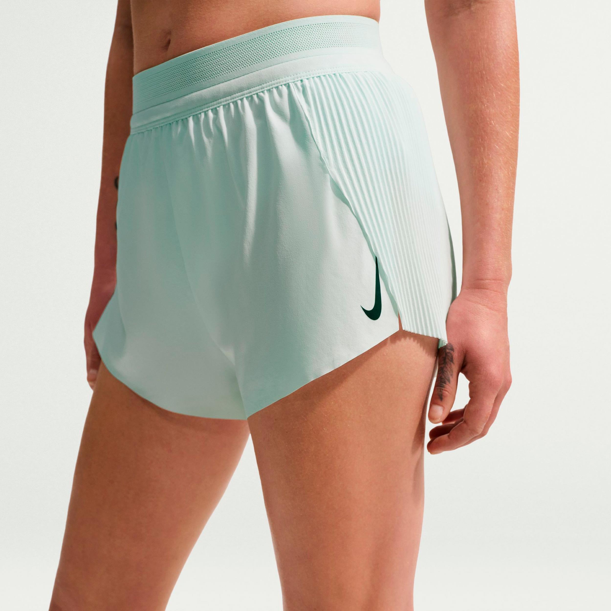 AeroSwift Hardloopshorts Dames - mint, zwart | Tennis-Point