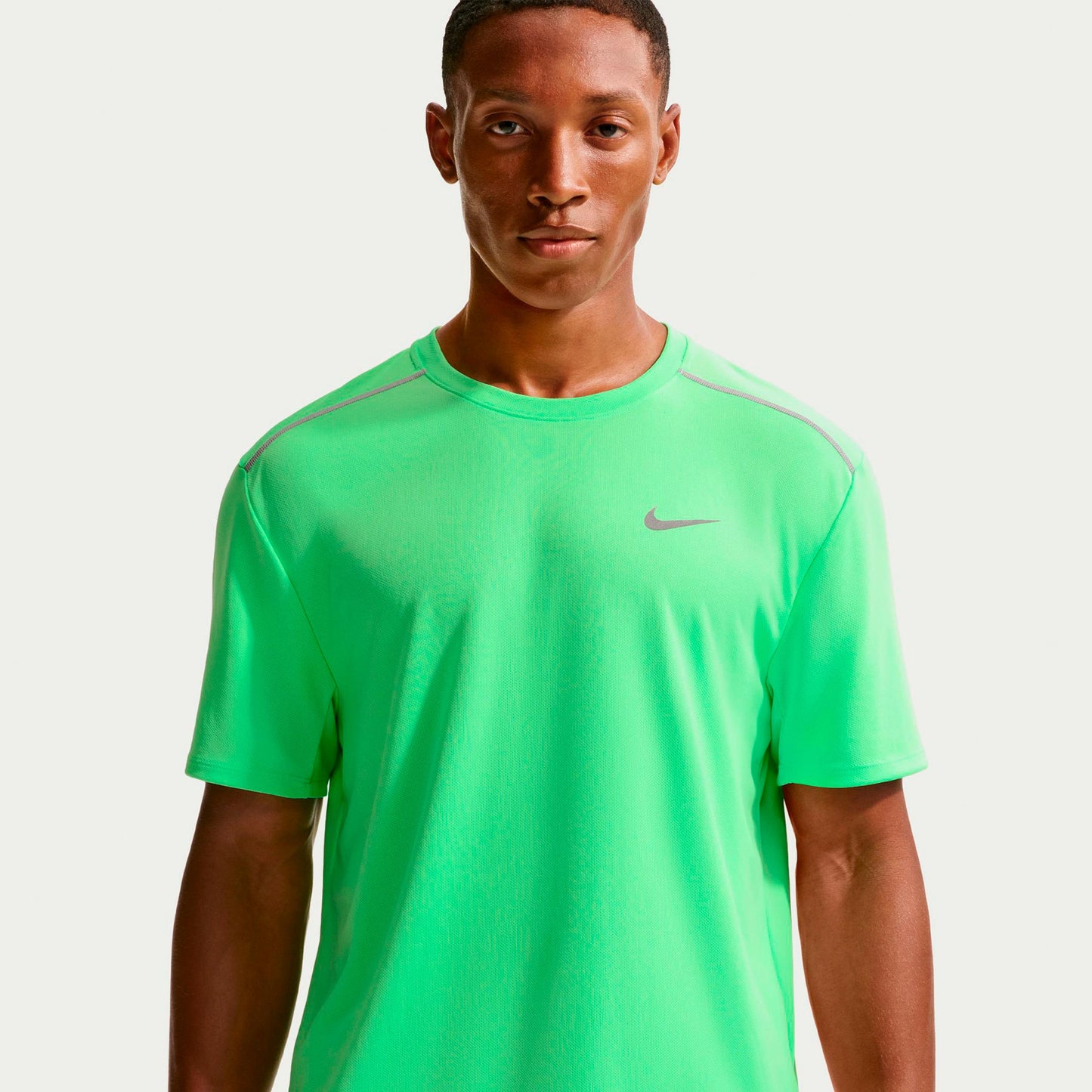 Nike Miler  Hardloopshirt Heren - groen, zilver