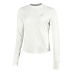 Nike Kleding Nike Swift Hardloopshirt Dames - cr&egrave;me