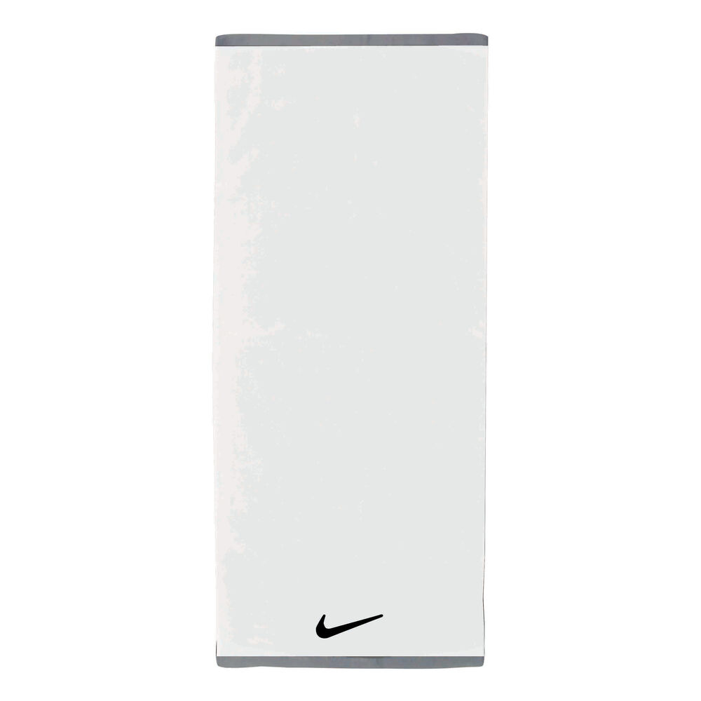 Nike Fundamental Handdoek