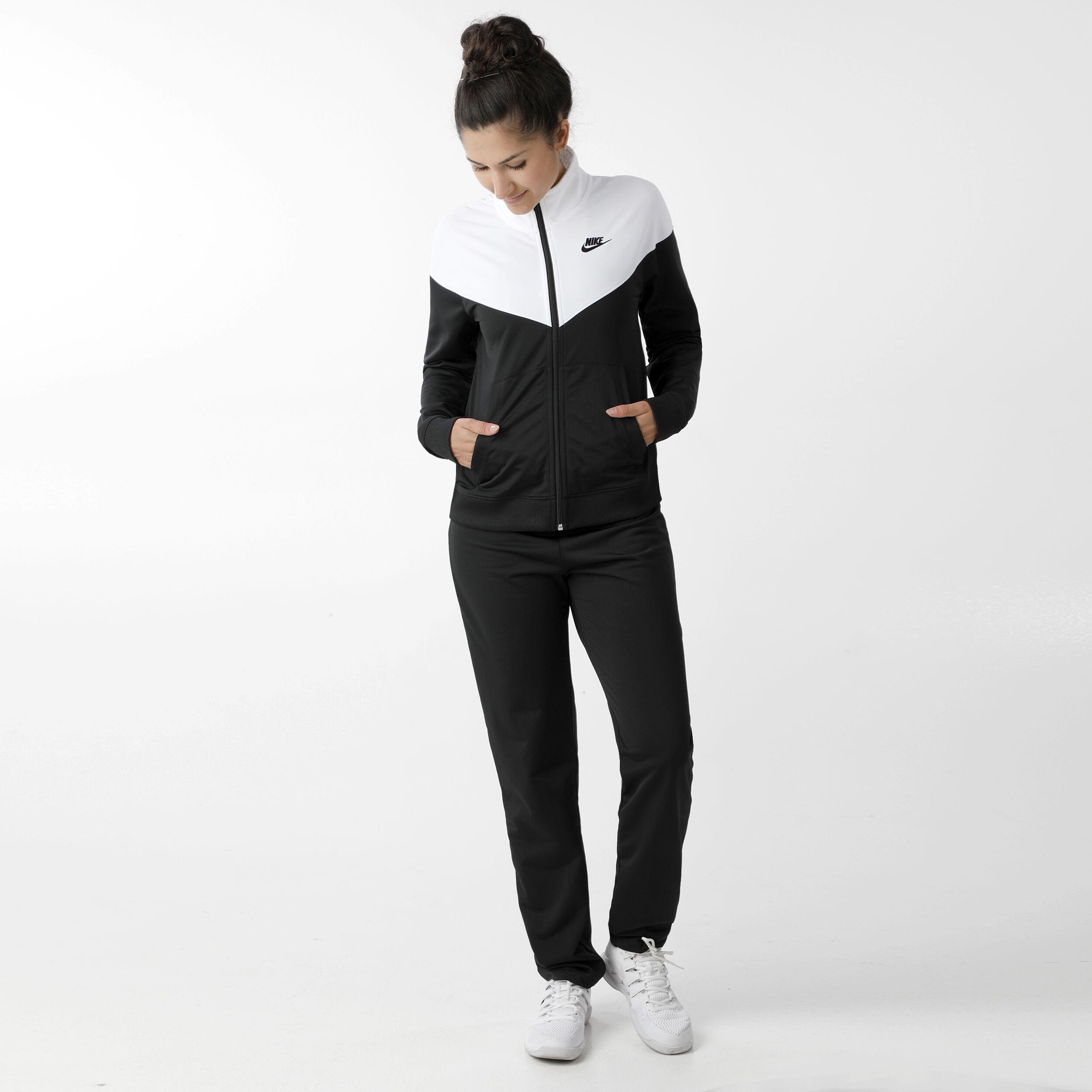 Nike tracksuit online hot sale