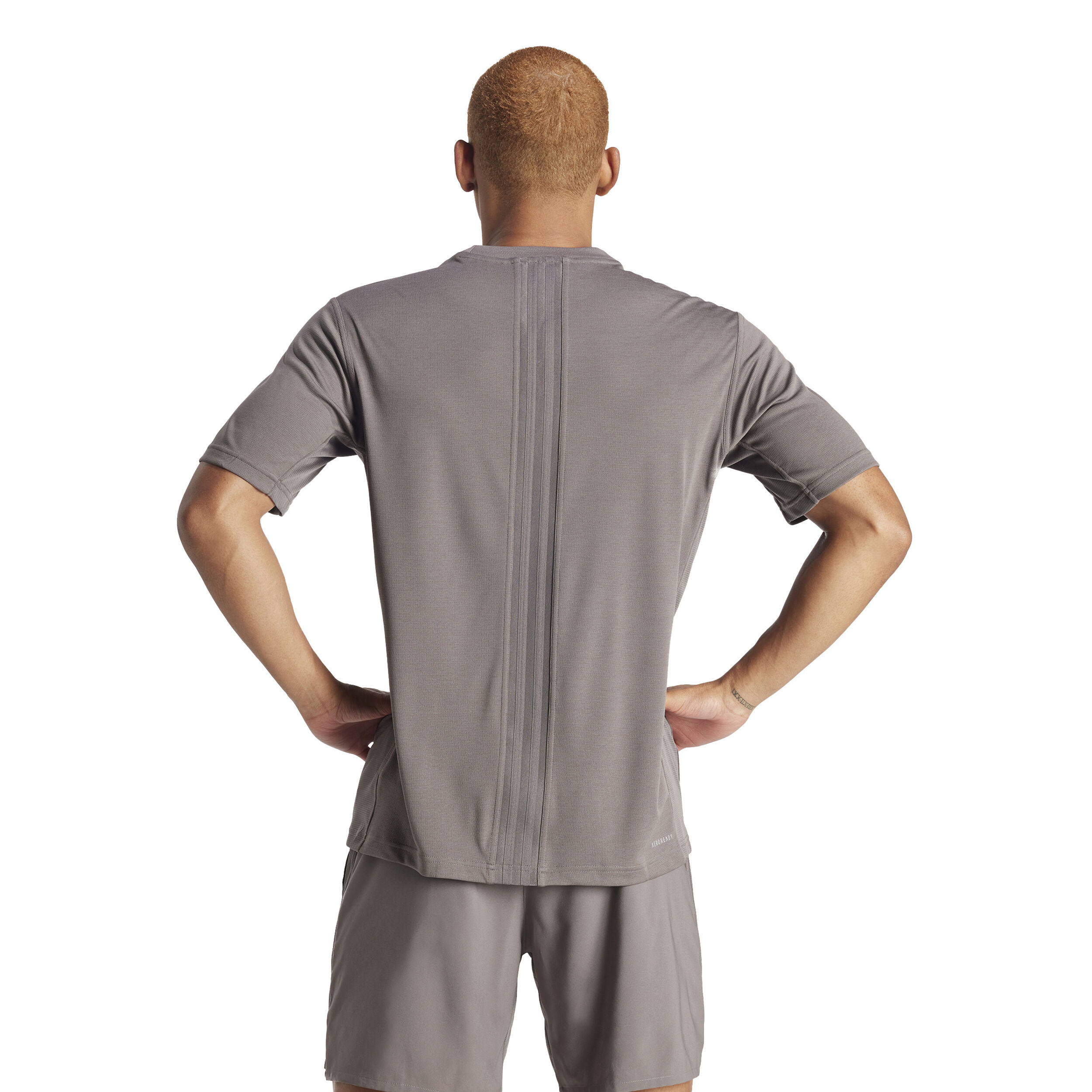 Buy adidas HIIT 3S MES T shirt Heren Bruin online Tennis Point NL