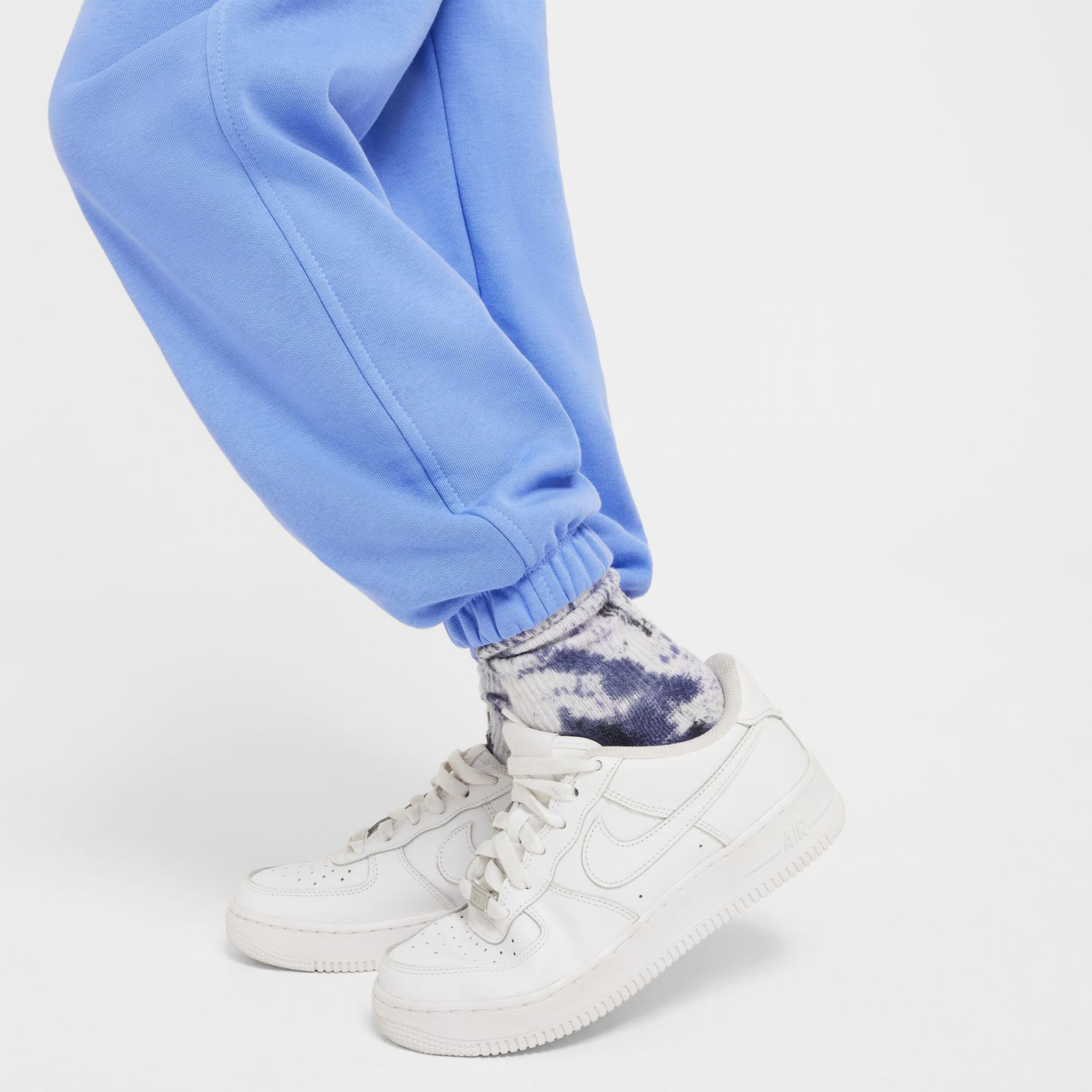 Buy nike joggers deals