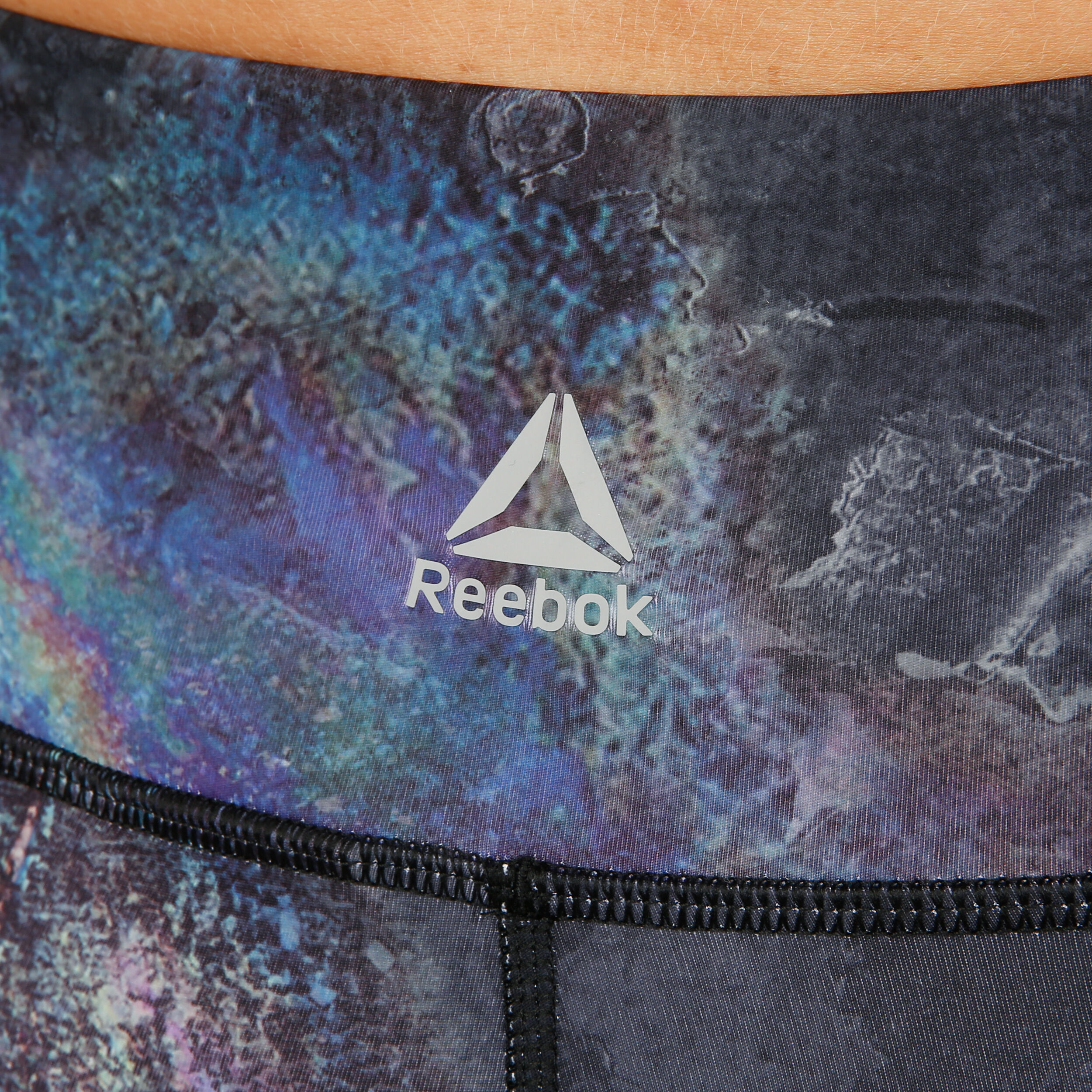 Reebok top oil slick
