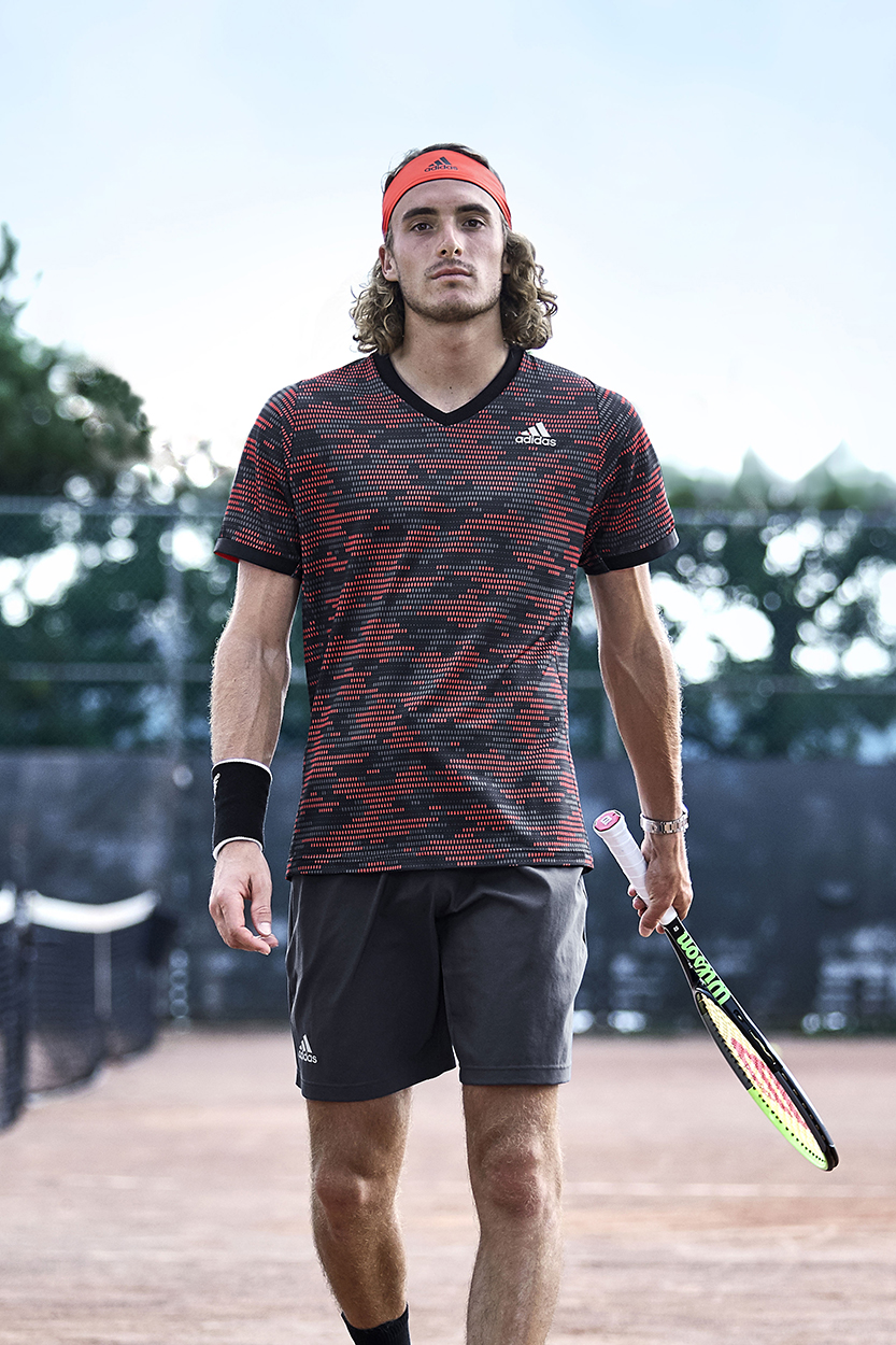 tenis tsitsipas adidas